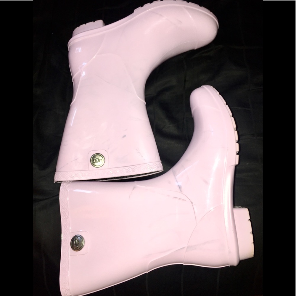 Ugg sienna rain boots